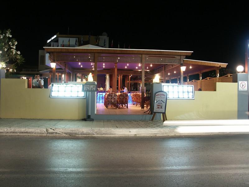 Palladion Adelianos Kampos Exterior photo